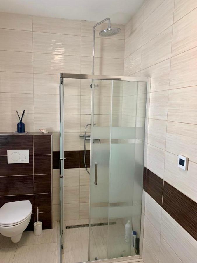 Апартаменты Modern 2 Bed House Near Bratislava With Parking Rovinka Экстерьер фото